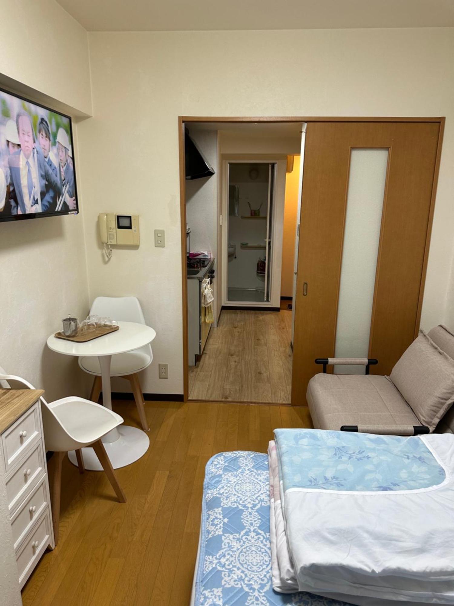 新宿安靜の家-A Quiet Home In Shinjuku - A 26 Square Meter Double Bed Room That Feels Like Home Tokio Buitenkant foto
