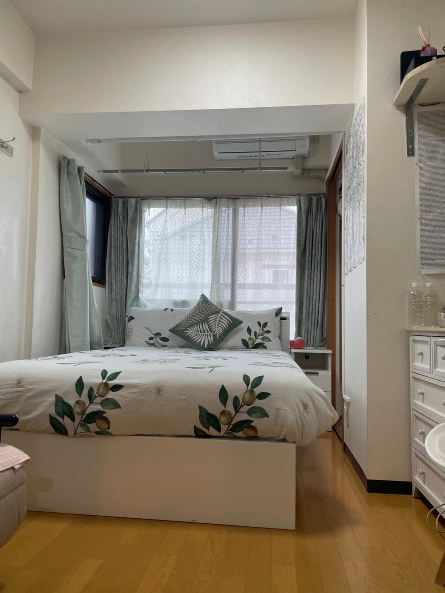 新宿安靜の家-A Quiet Home In Shinjuku - A 26 Square Meter Double Bed Room That Feels Like Home Tokio Buitenkant foto